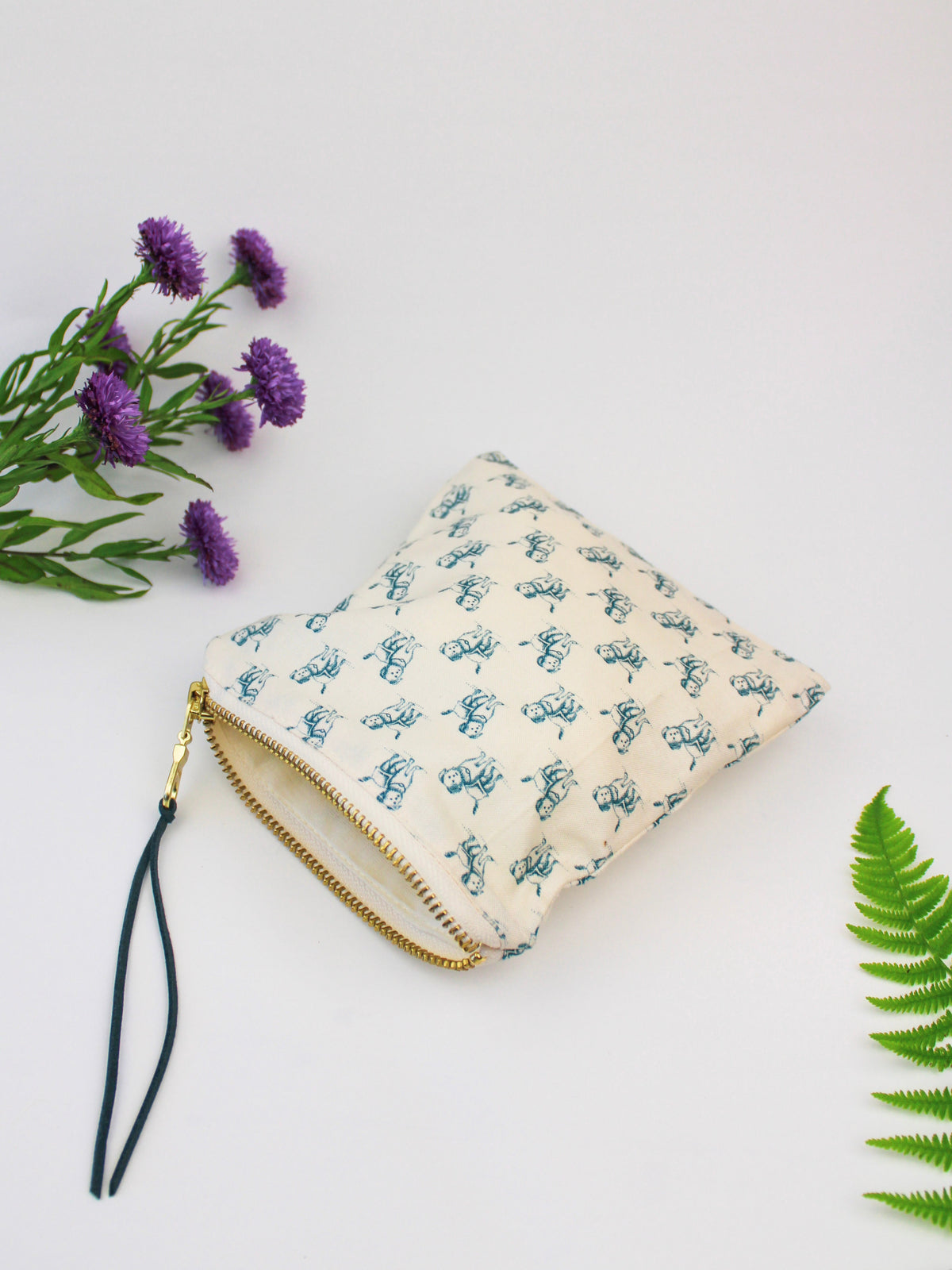 Good Dog Square Zip Pouch