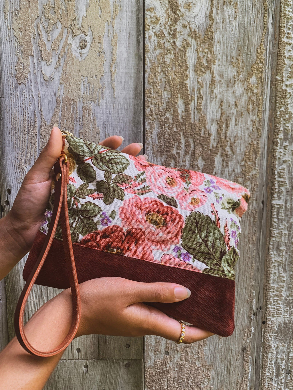 The Teagan Wristlet Purse — Select Your Size