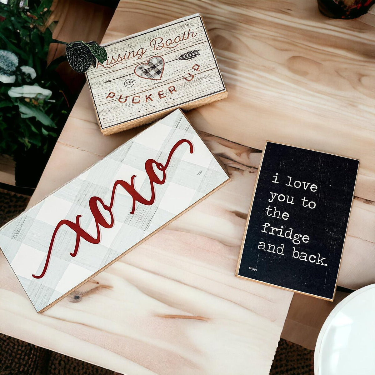 Handmade Wooden "XOXO" Sign