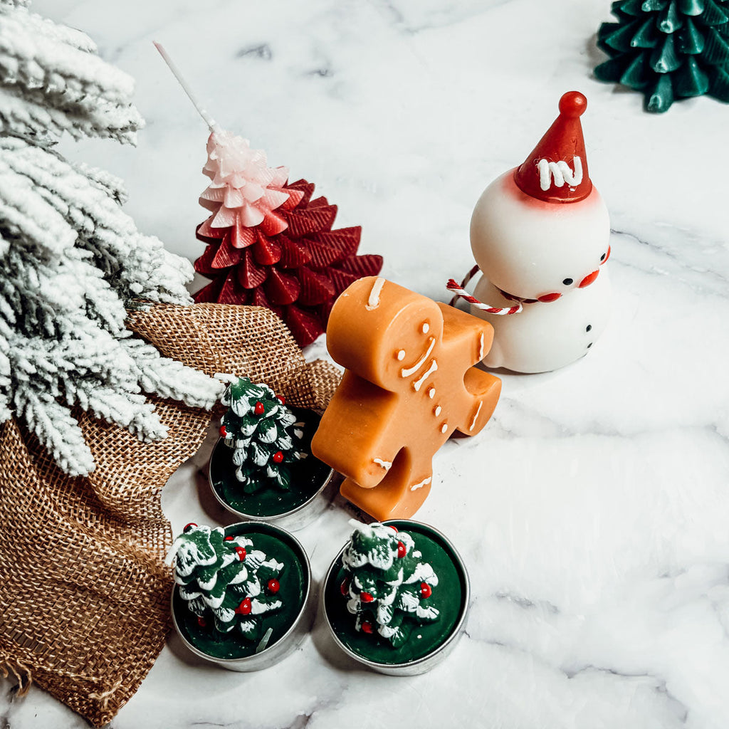 Snowman Shaped Mini Candle