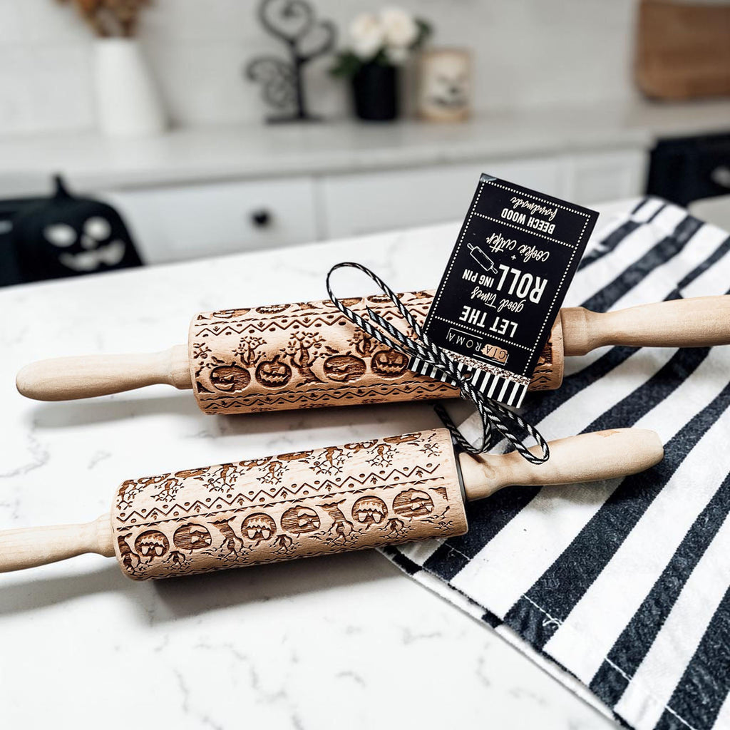 Halloween Embossed Beech Wood Rolling Pin with Cooking Cutter