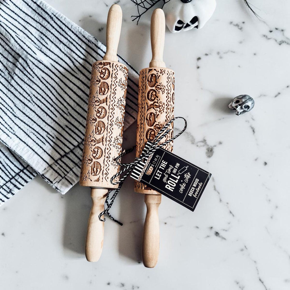 Halloween Embossed Beech Wood Rolling Pin with Cooking Cutter