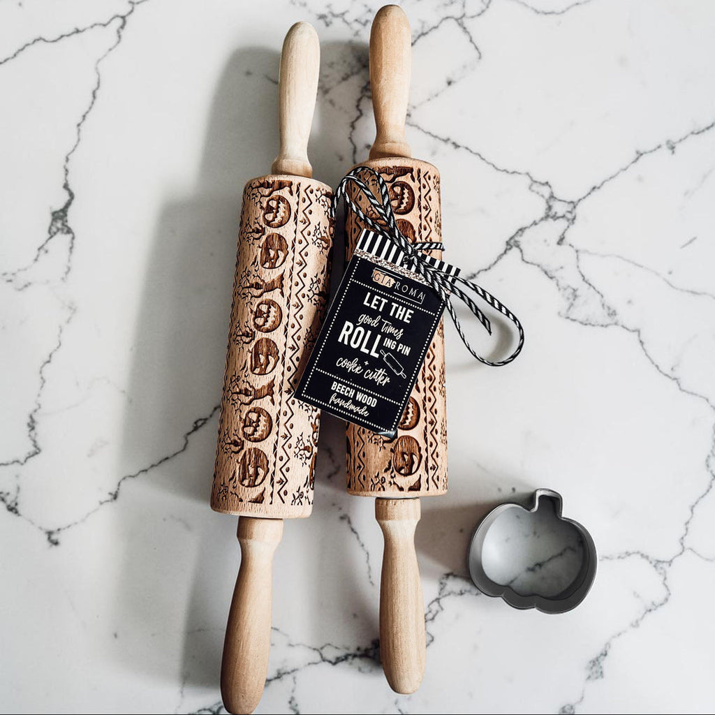 Halloween Embossed Beech Wood Rolling Pin with Cooking Cutter