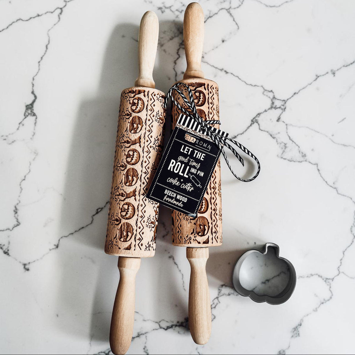 Halloween Embossed Beech Wood Rolling Pin with Cooking Cutter