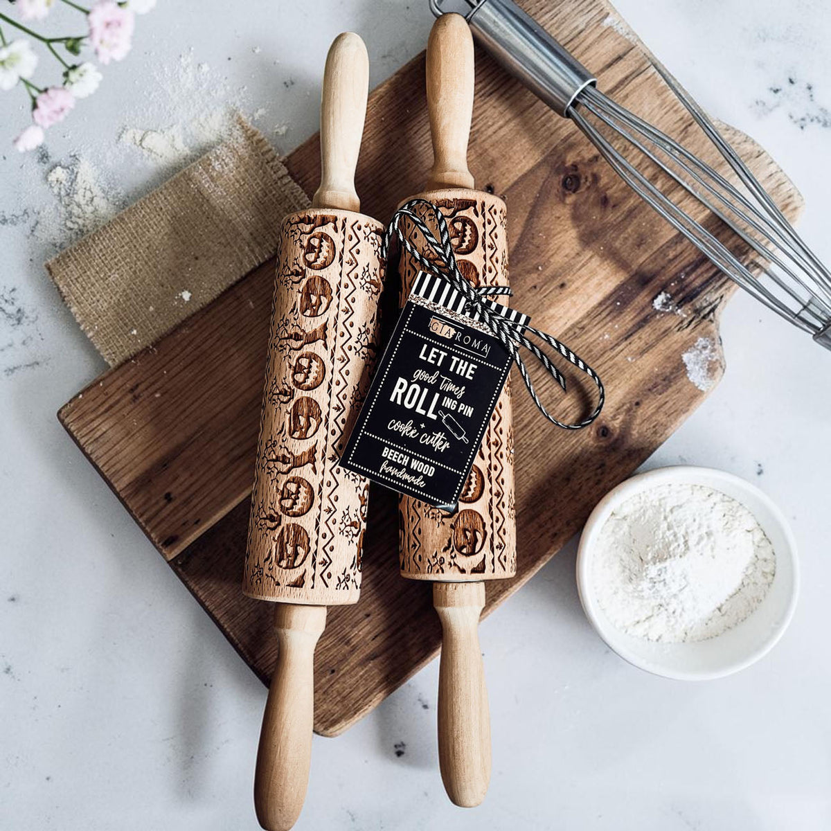 Halloween Embossed Beech Wood Rolling Pin with Cooking Cutter