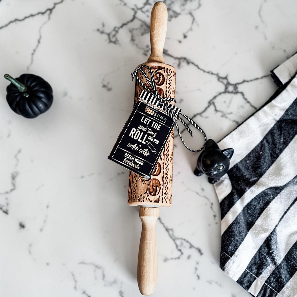 Halloween Embossed Beech Wood Rolling Pin with Cooking Cutter
