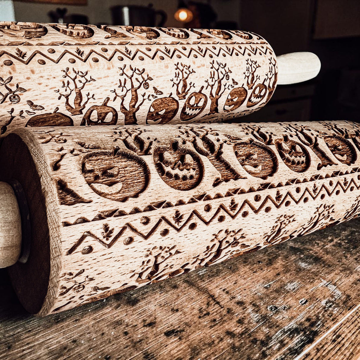 Halloween Embossed Beech Wood Rolling Pin with Cooking Cutter
