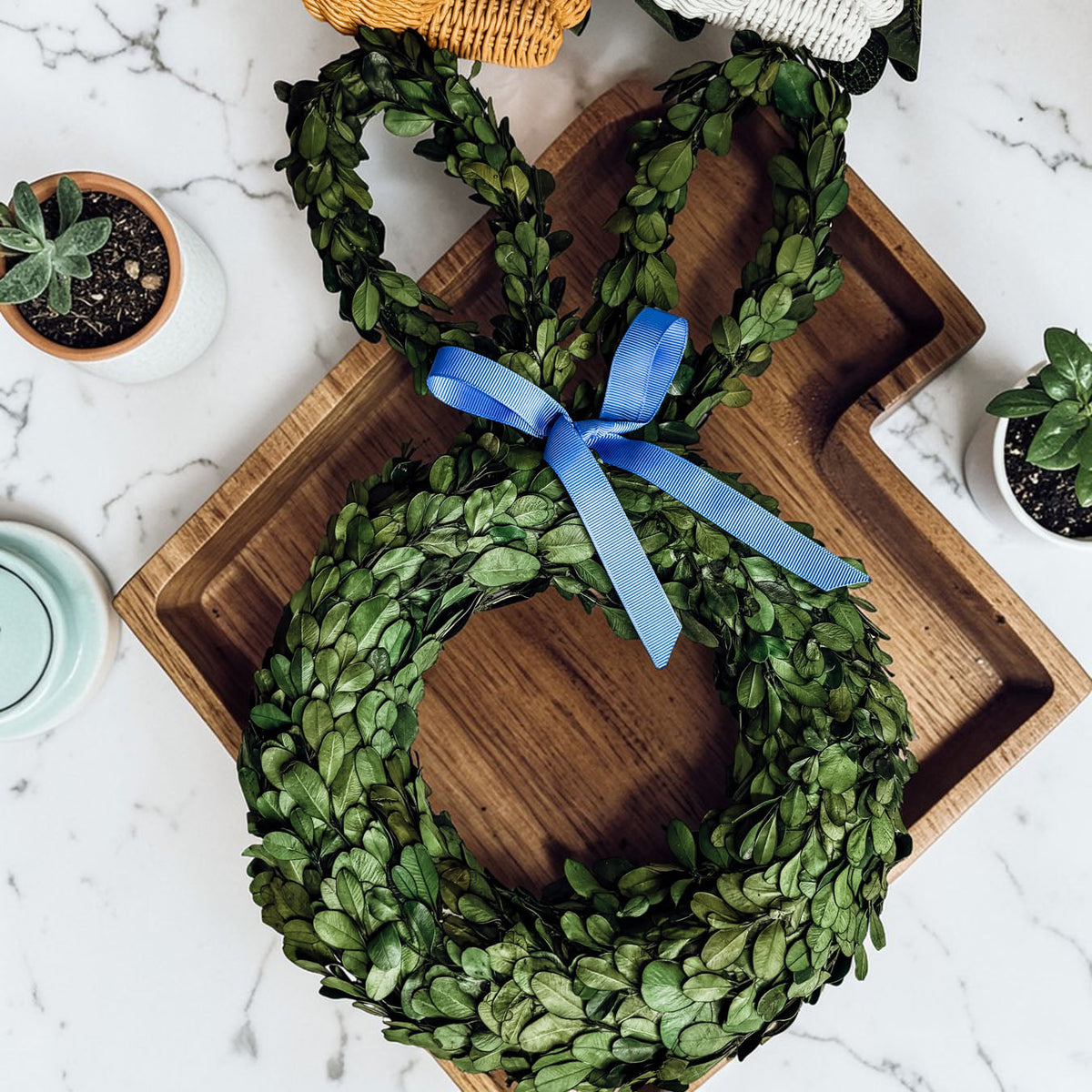 'Hoppy Home' Boxwood Bunny Wreath
