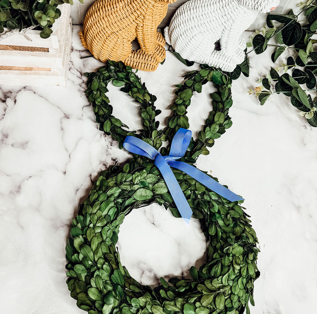 'Hoppy Home' Boxwood Bunny Wreath