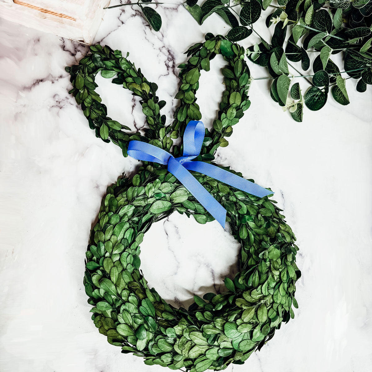'Hoppy Home' Boxwood Bunny Wreath