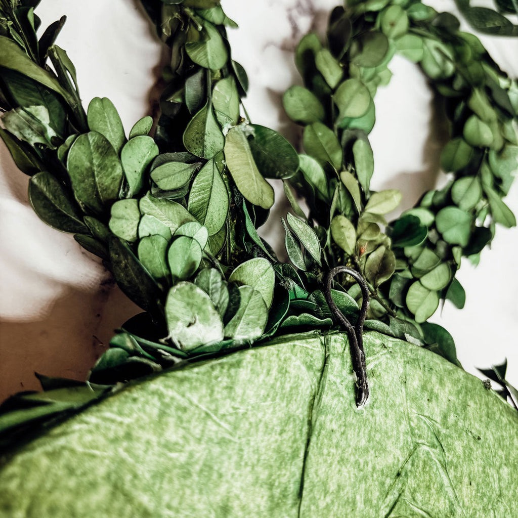 'Hoppy Home' Boxwood Bunny Wreath