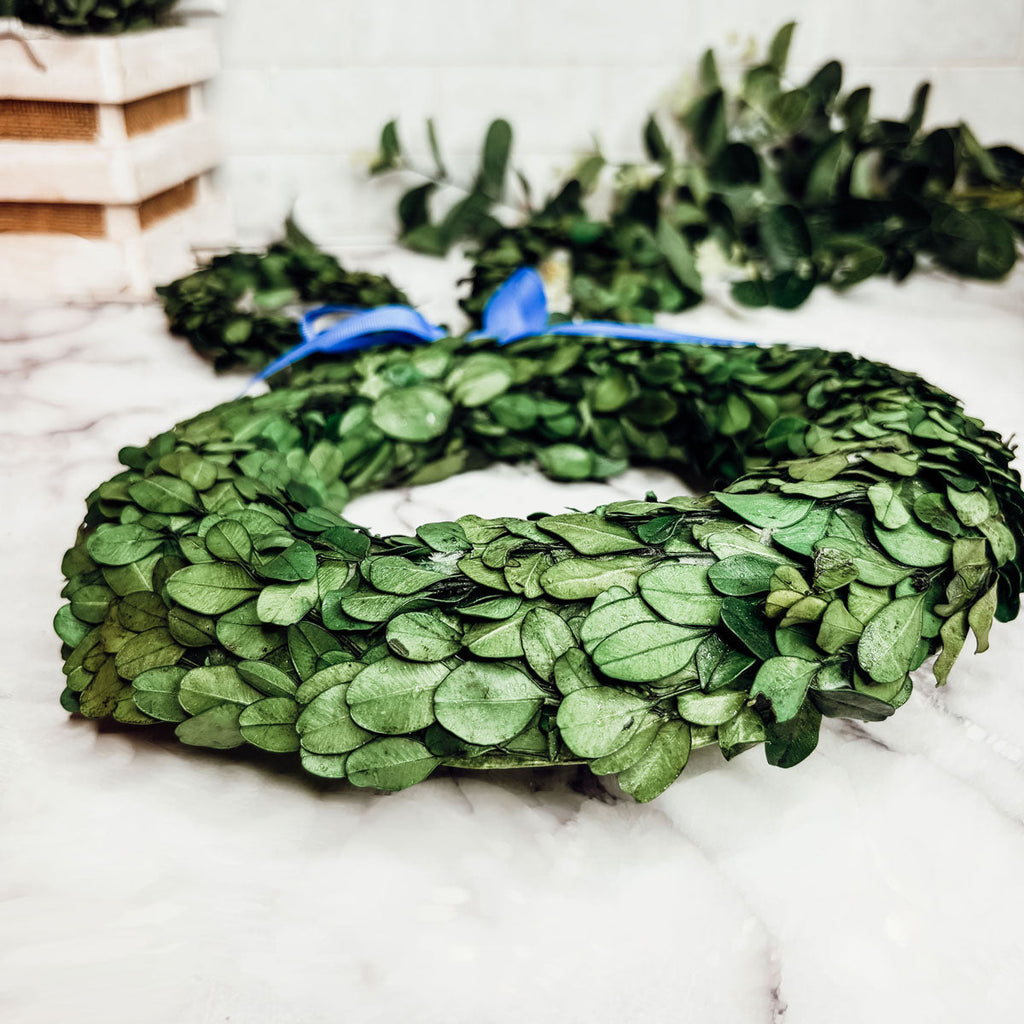 'Hoppy Home' Boxwood Bunny Wreath