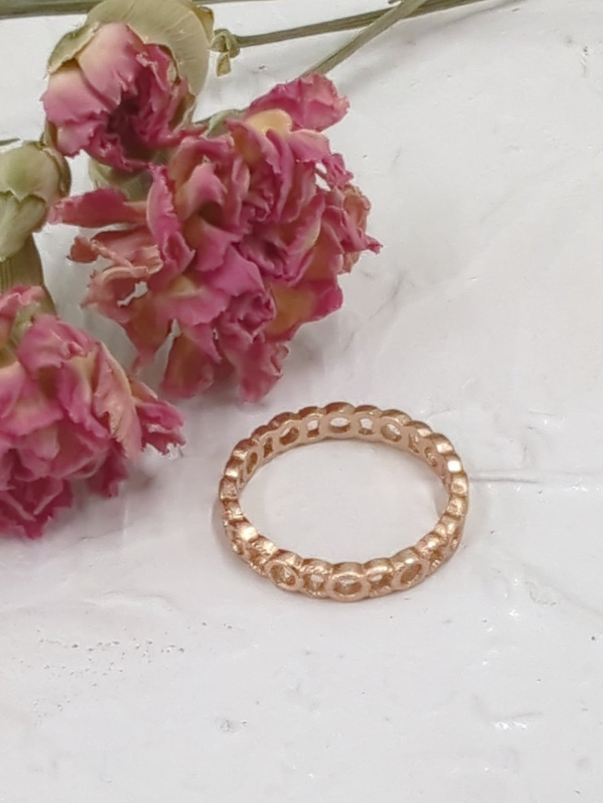 Halo Chain Band Ring — Select Your Color & Size