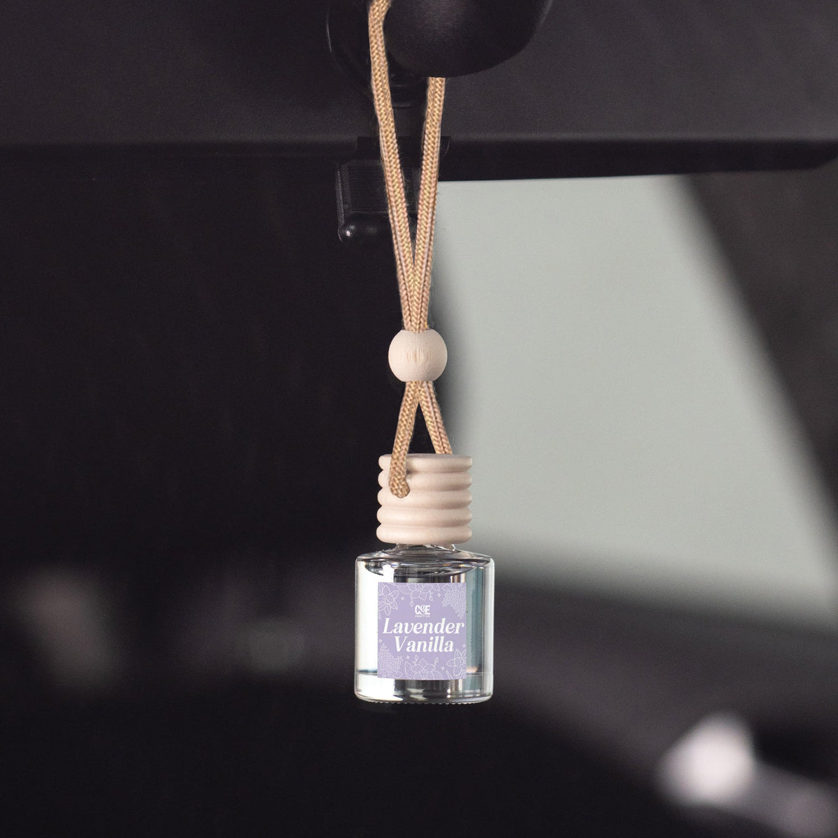 Lavender Vanilla Scented Hanging Refillable Car Freshener Diffuser