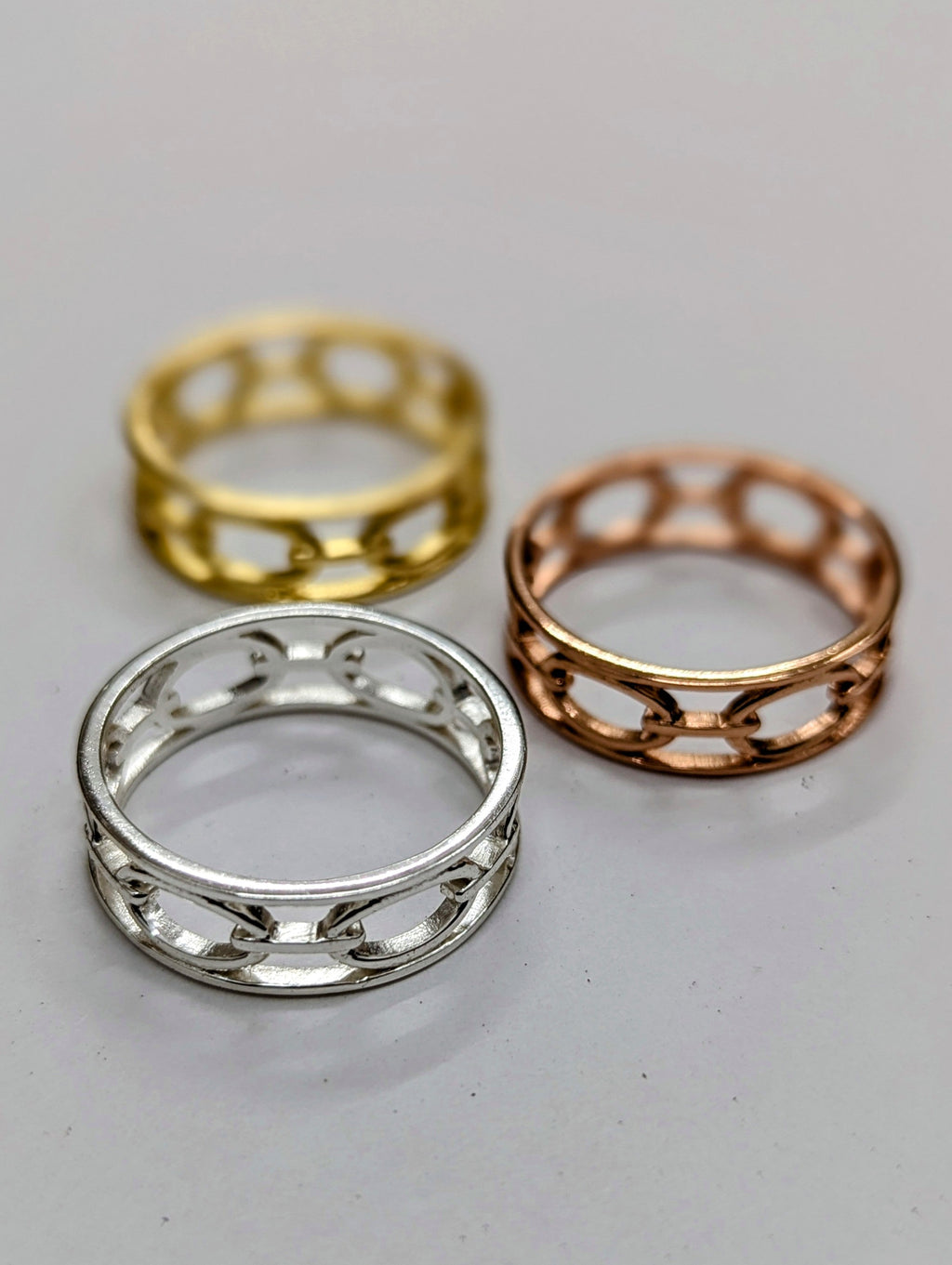 Chain Link Band Ring — Select Your Color & Size