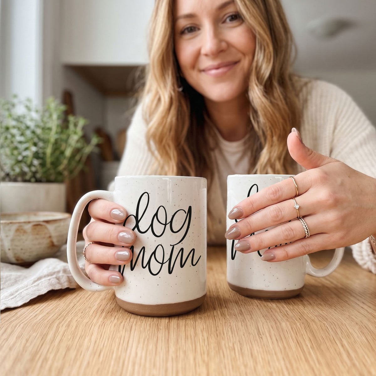 16 oz "Dog Mom" Mug