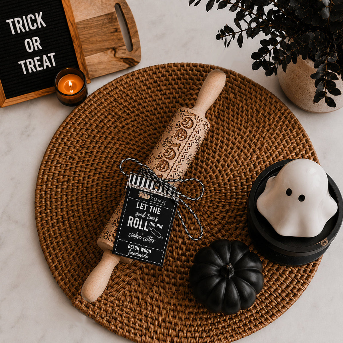Halloween Embossed Beech Wood Rolling Pin with Cooking Cutter